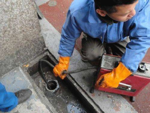 黄圃镇疏通下水道